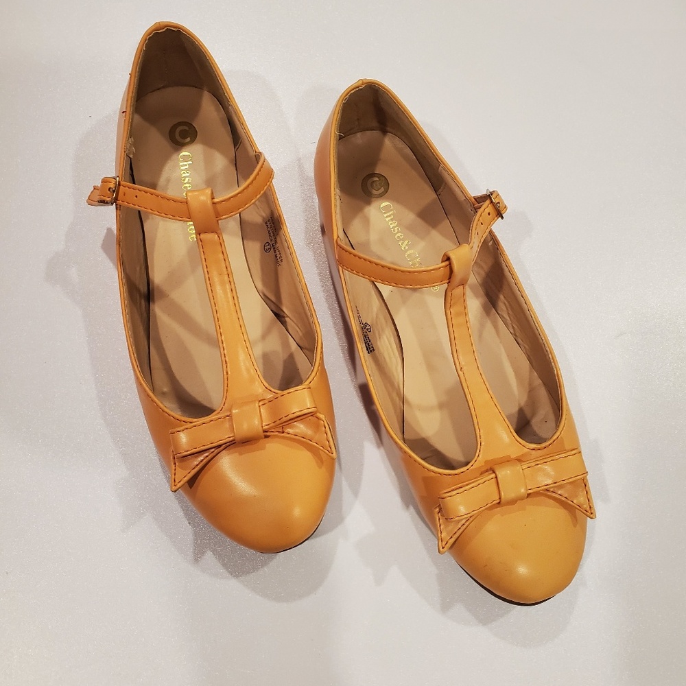 Chase + Chloe Bow Flats in Peach Size 7.5